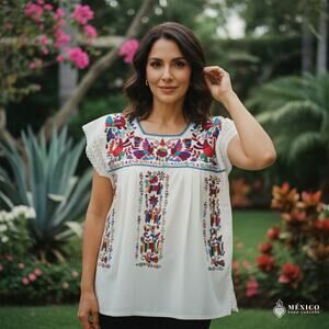 Mexican Embroidered Blouse – Handmade Otomi Floral & Animals Design Large